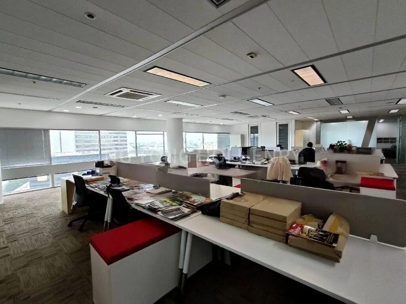 Office for Rent: Gateway East - Image 6