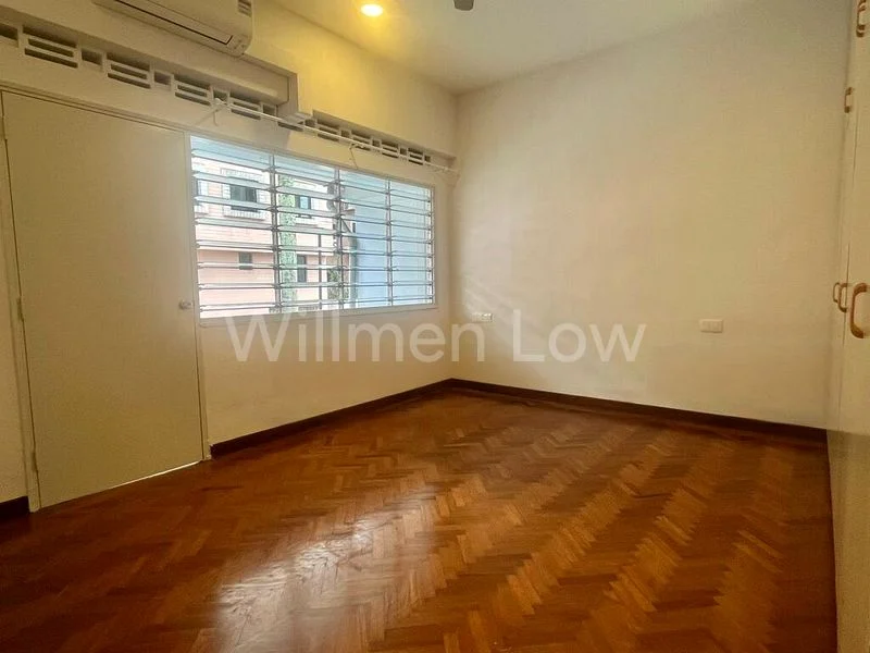 4 Bed Terraced House (Landed) for Rent in  Lowland Road - Image 7