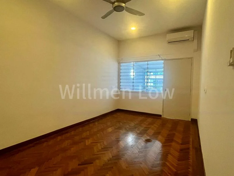 4 Bed Terraced House (Landed) for Rent in  Lowland Road - Image 8