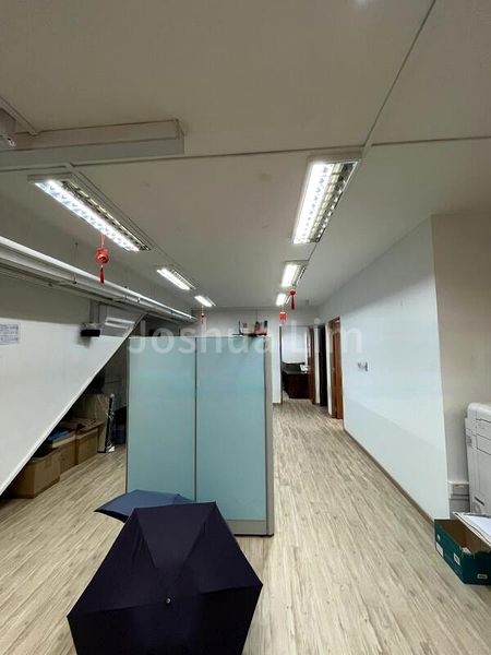 Light Industrial (B1) for Rent: Tradehub 21 - Image 2