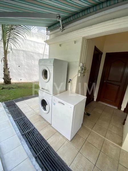 5 Bed Bungalow (Landed) for Sale in  Goldhill Gardens - Image 17