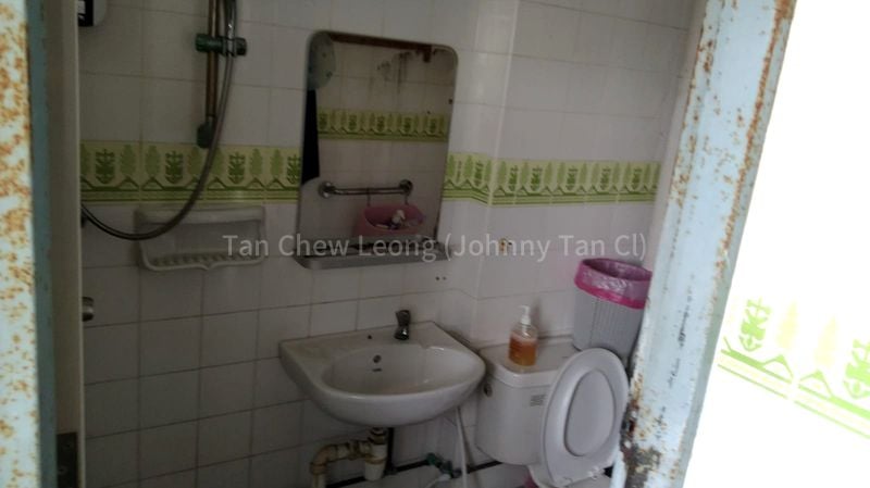 Common Room (HDB) for Rent in 830 Hougang Central - Image 4