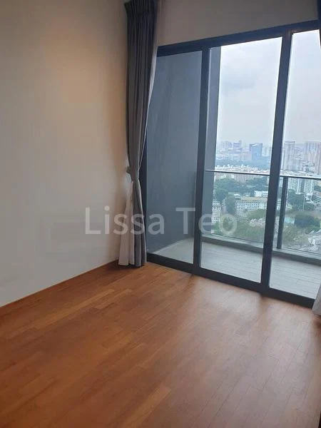 2 Bed Condo for Rent in Stirling Residences - Image 10