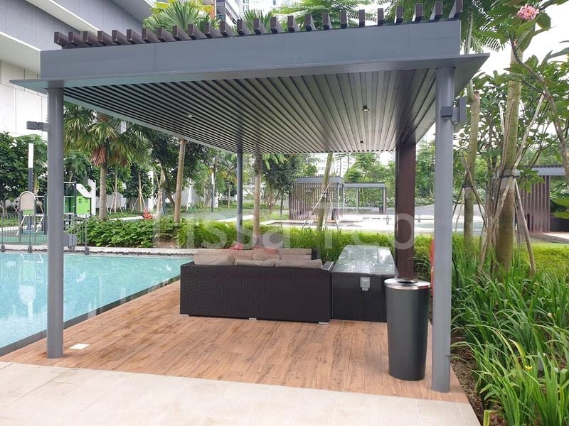 2 Bed Condo for Rent in Stirling Residences - Image 5