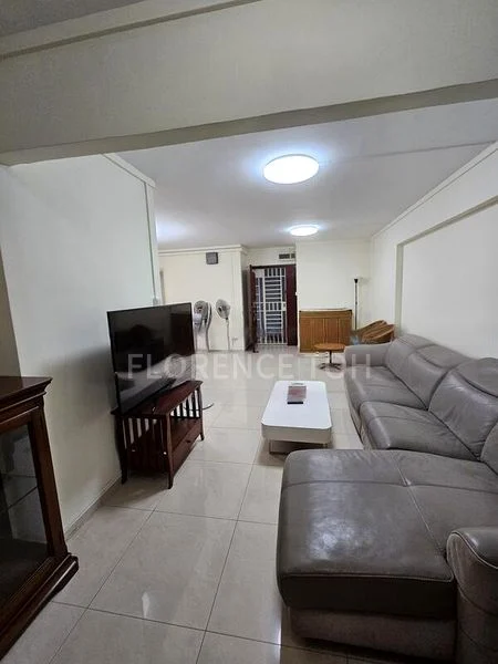 5 Room (5A) HDB for Rent in  121 Kim Tian Place - Image 9