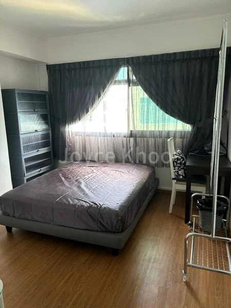Common Room (HDB) for Rent in  729 Tampines Street 71 - Image 1