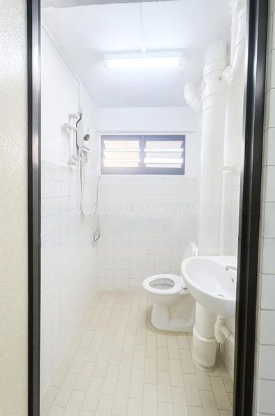 3 Room (3NG) HDB for Sale in  217 Bukit Batok Street 21 - Image 6