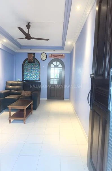 3 Room (3NG) HDB for Sale in  217 Bukit Batok Street 21 - Image 2