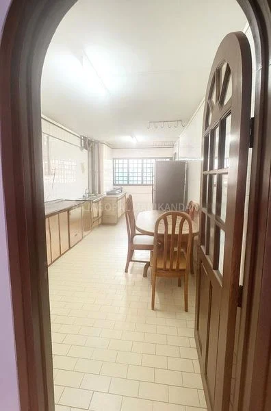 3 Room (3NG) HDB for Sale in  217 Bukit Batok Street 21 - Image 11