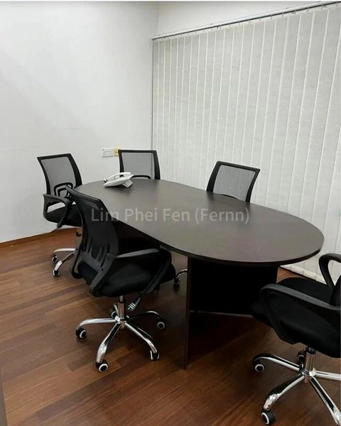 High Street Plaza - Image 1