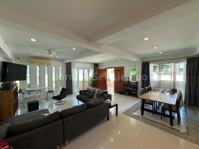 5 Bed Corner Terrace (Landed) for Sale in  Teacher's Housing Estate - Image 2