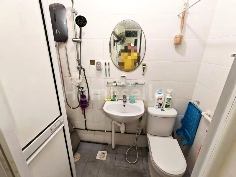 3 Room (3S) HDB for Sale in 779 Yishun Avenue 2 - Image 3