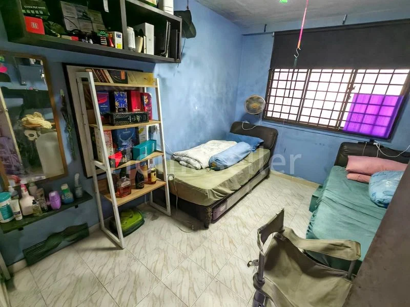 3 Room (3S) HDB for Sale in 779 Yishun Avenue 2 - Image 2