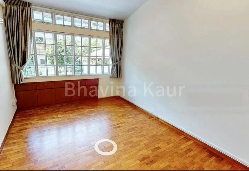 4+1 Bed Terraced House (Landed) for Sale in  Hong Leong Garden - Image 5