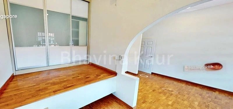 4+1 Bed Terraced House (Landed) for Sale in  Hong Leong Garden - Image 8