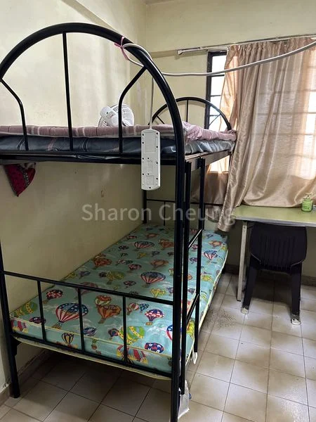 Common Room (HDB) for Rent in  301 Jurong East Street 32 - Image 1