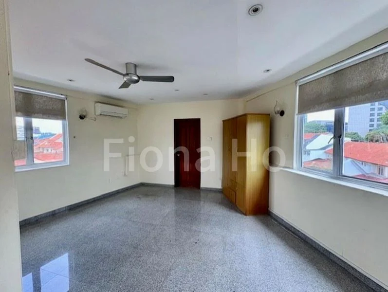 6 Bed Semi-Detached House (Landed) for Sale in  Sennett Estate - Image 8