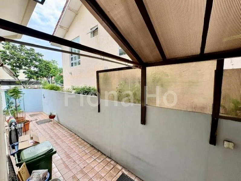 6 Bed Semi-Detached House (Landed) for Sale in  Sennett Estate - Image 4