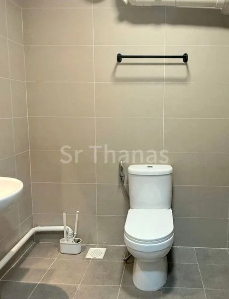 5 Room (5I) HDB for Rent in  193 Edgefield Plains - Image 4