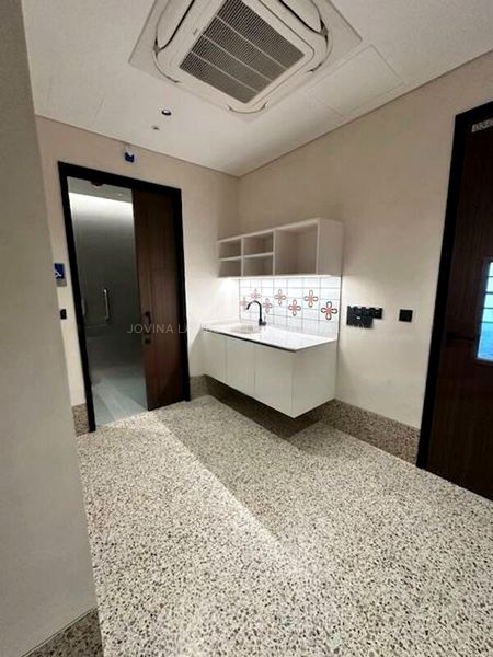 Office for Rent: Brand new shophouse with lift available at Upper Circular Road - Image 2