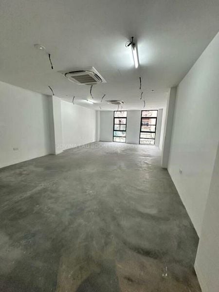 Office for Rent: Brand new shophouse with lift available at Upper Circular Road - Image 4
