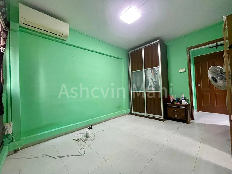 3 Room (3NG) HDB for Sale in  715 Clementi West Street 2 - Image 6