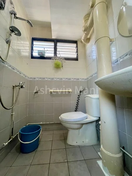 3 Room (3NG) HDB for Sale in  715 Clementi West Street 2 - Image 9