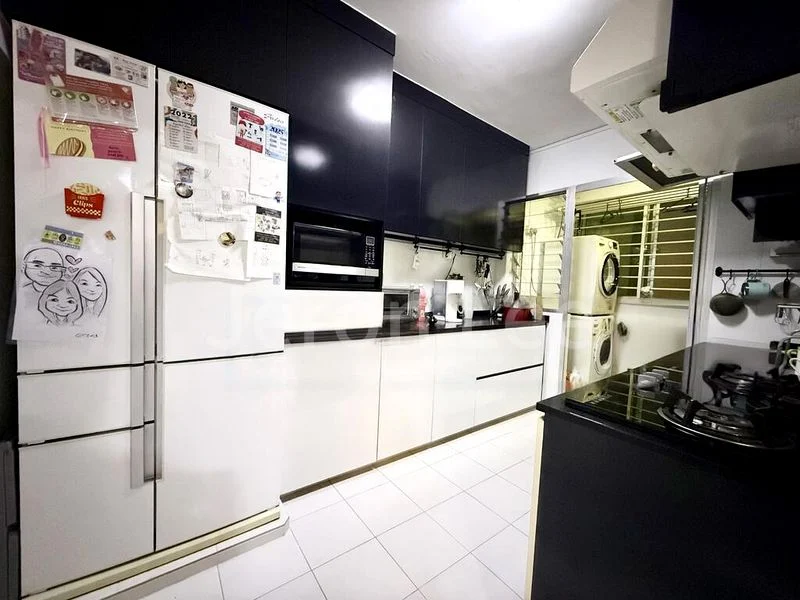 4 Room (4A) HDB for Sale in  440A Fernvale Link - Image 2