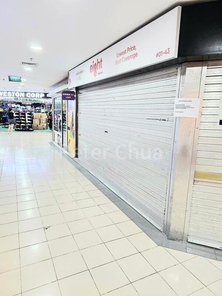 Shop / Shophouse for Rent: Queensway Shopping Centre - Image 1