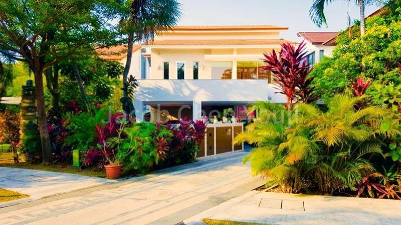 8 Bed Bungalow (Landed) for Sale in  Paradise Island - Image 4