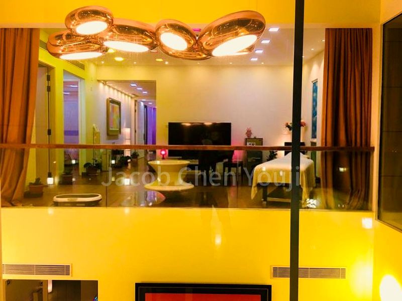 8 Bed Bungalow (Landed) for Sale in  Paradise Island - Image 2