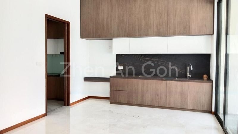 5 Bed Terraced House (Landed) for Rent in  Jalan Sempadan - Image 2