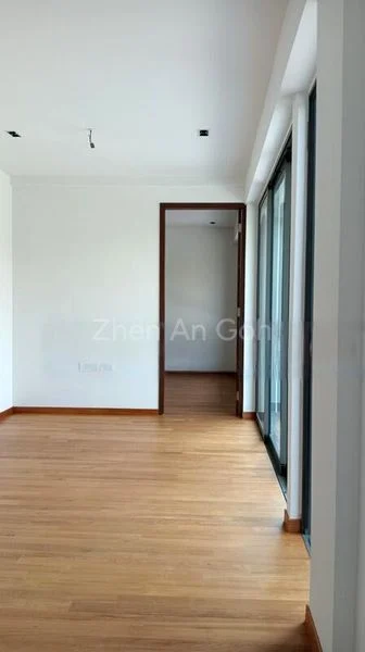 5 Bed Terraced House (Landed) for Rent in  Jalan Sempadan - Image 6