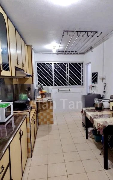 4 Room (4S) HDB for Sale in 218 Petir Road - Image 3