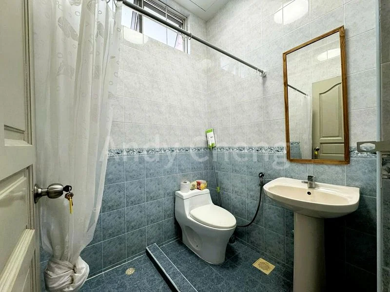 Room (Landed) for Rent in  Telok Kurau Lodge - Image 8