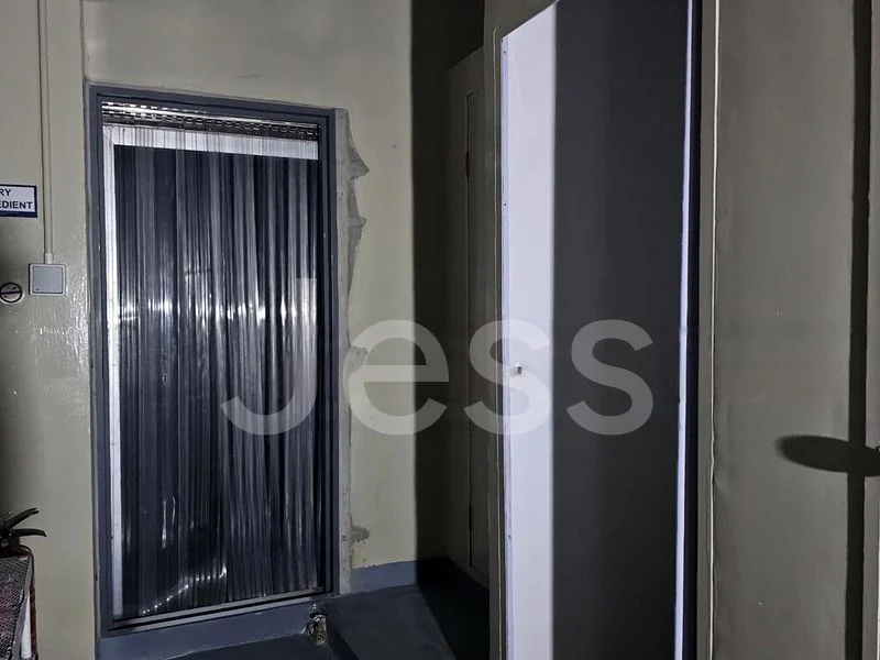 Light Industrial (B1) for Rent: 8B on Admiralty Street - Image 6