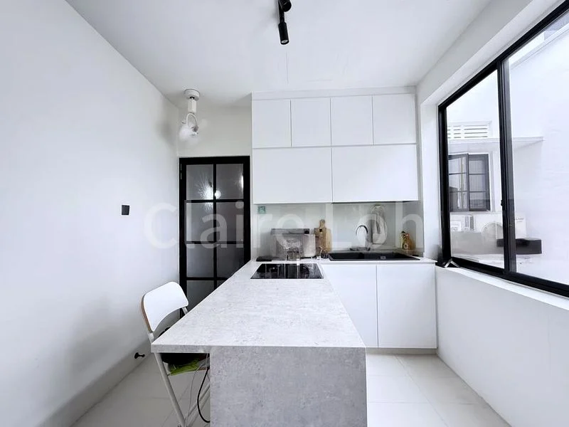 2 Bed Walk-up Apartment (Condo) for Sale in  Tiong Bahru Estate - Image 4