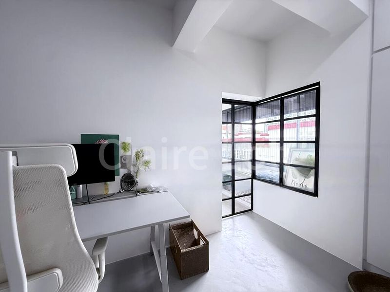 2 Bed Walk-up Apartment (Condo) for Sale in  Tiong Bahru Estate - Image 8