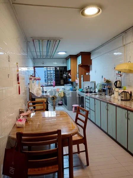 Common Room (HDB) for Rent in  227 Tampines Street 23 - Image 7