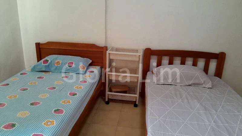 Common Room (HDB) for Rent in  227 Tampines Street 23 - Image 4