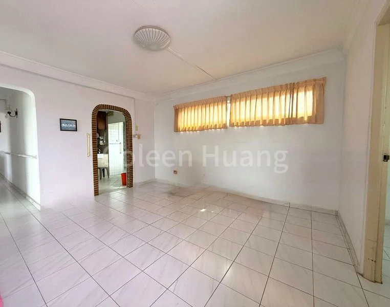 Executive HDB for Sale in 615 Hougang Avenue 8 - Image 5