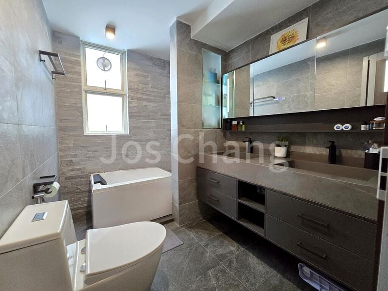 3 Bed Condo for Sale in  Rio Vista - Image 6