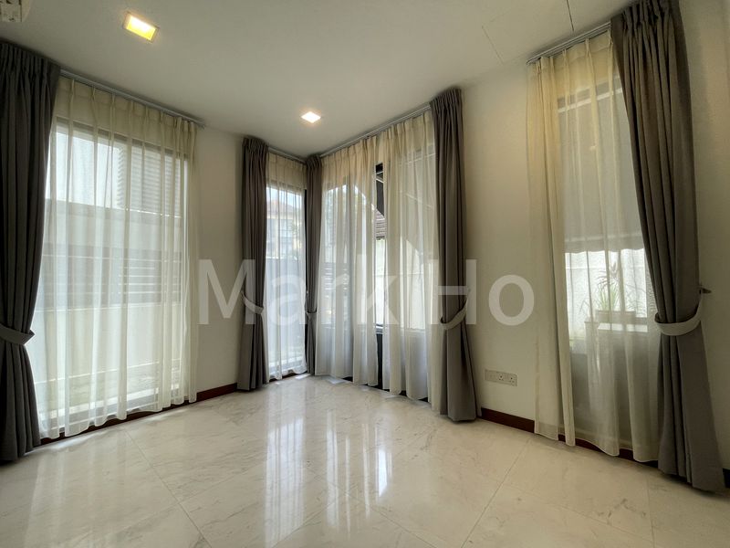 5 Bed Semi-Detached House (Landed) for Rent in  Bukit Villas - Image 4