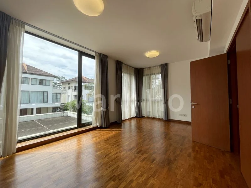 5 Bed Semi-Detached House (Landed) for Rent in  Bukit Villas - Image 7