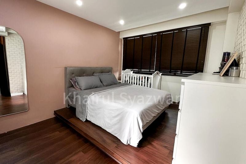 4 Room (4A) HDB for Sale in  180C Boon Lay Drive - Image 2
