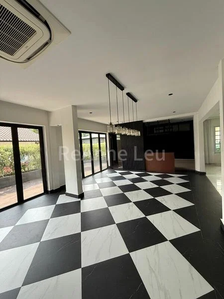 4 Bed Bungalow (Landed) for Rent in  University Park - Image 1