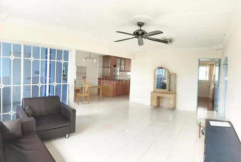 5 Room (5I) HDB for Rent in  531 Bukit Batok Street 51 - Image 2