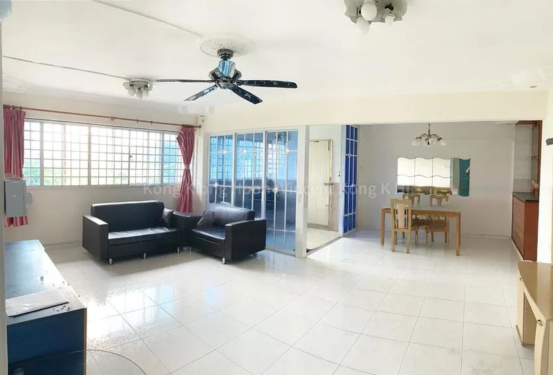 5 Room (5I) HDB for Rent in  531 Bukit Batok Street 51 - Image 1