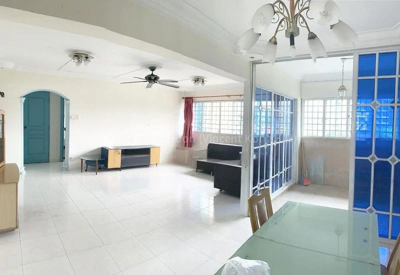 5 Room (5I) HDB for Rent in  531 Bukit Batok Street 51 - Image 3