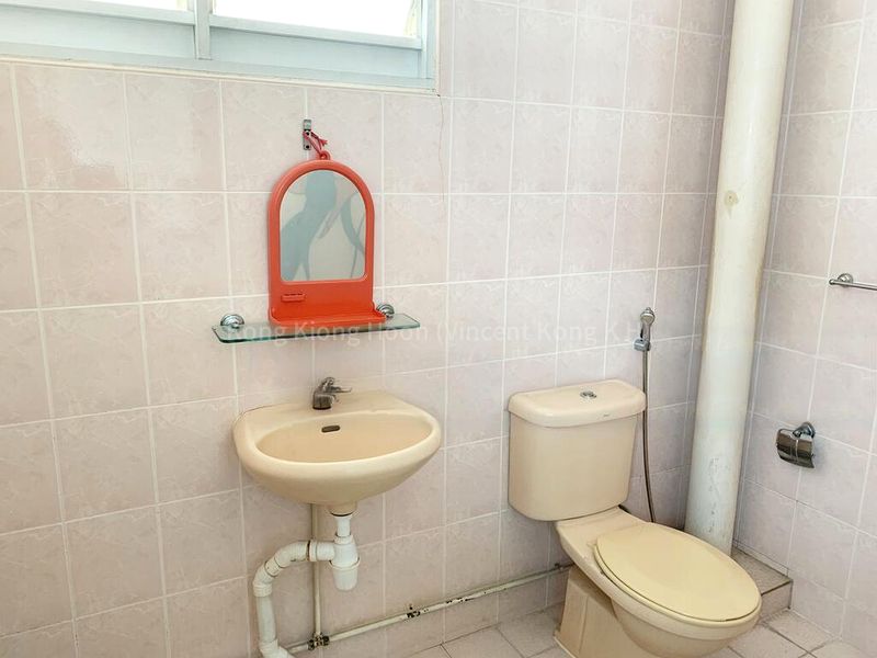 5 Room (5I) HDB for Rent in  531 Bukit Batok Street 51 - Image 14